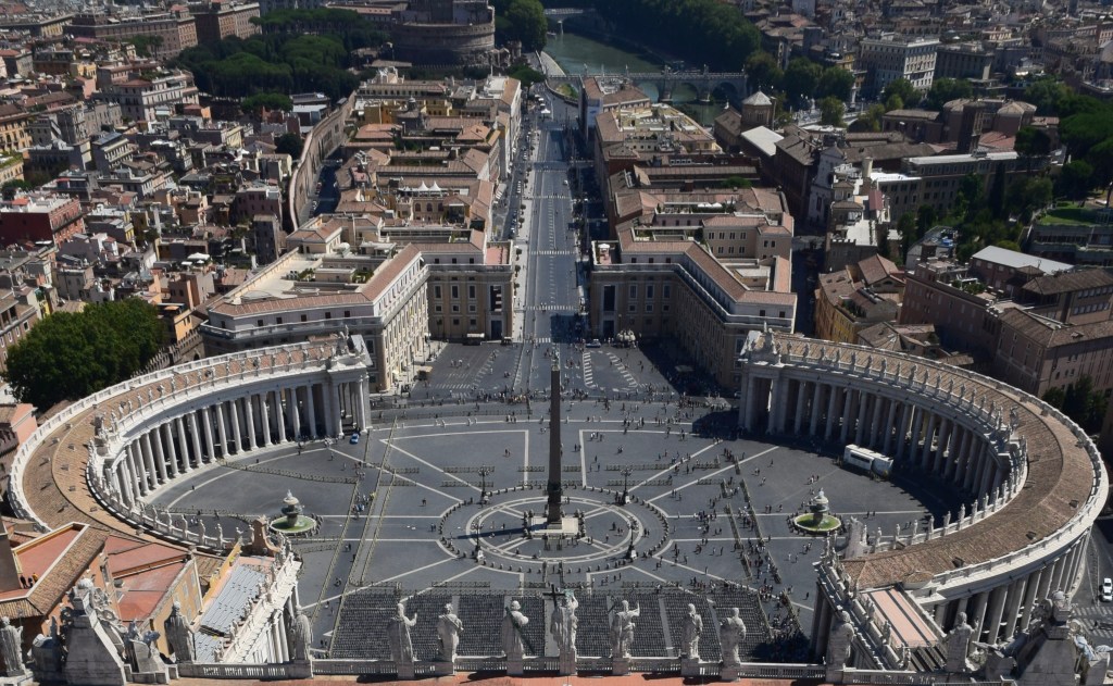 San Pietro: i segreti del&nbsp;colonnato