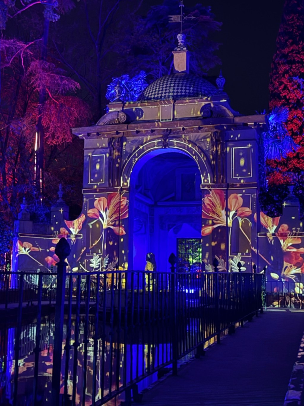 Naturaleza encendida: uno spettacolo di luci e musiche ai giardini del Real Alcazar di&nbsp;Siviglia