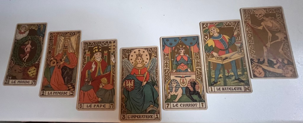 Stese di tarocchi: tra libertà personale e metodi classici. Il metodo a scalare. 